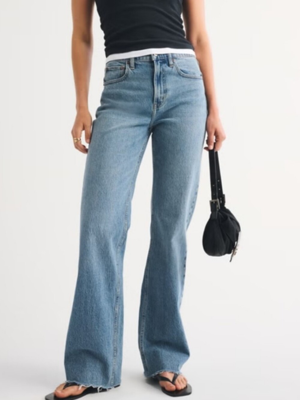 Abercrombie & Fitch 90's Relaxed High Rise Jean  Medium Fray Hem